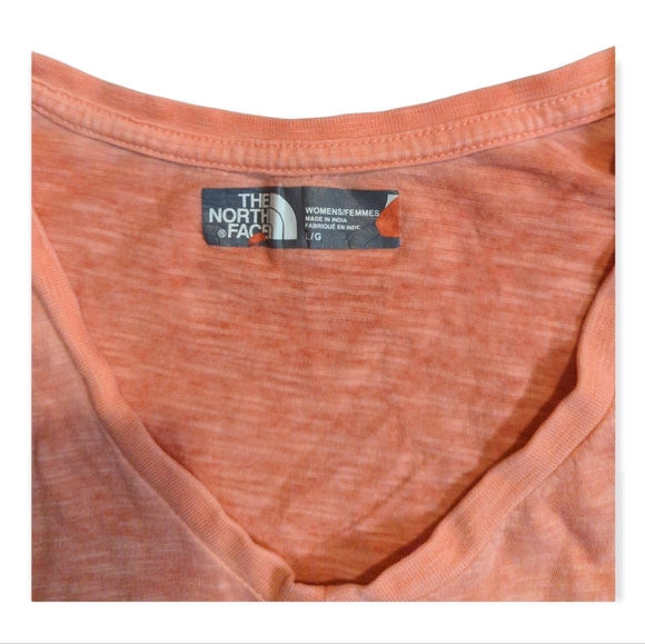 The North Face V-Neck - Picture 3 of 3